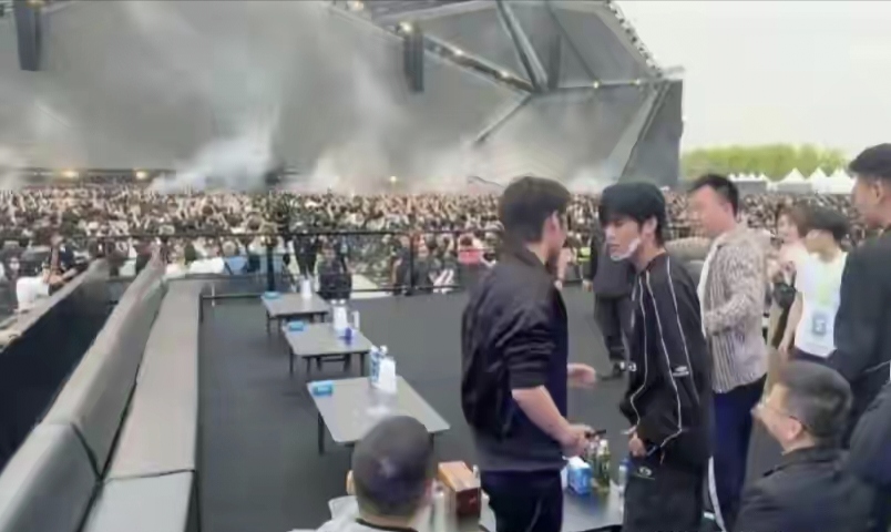 南美洲联赛中的激烈比赛吸引了全球观众的目光的简单介绍