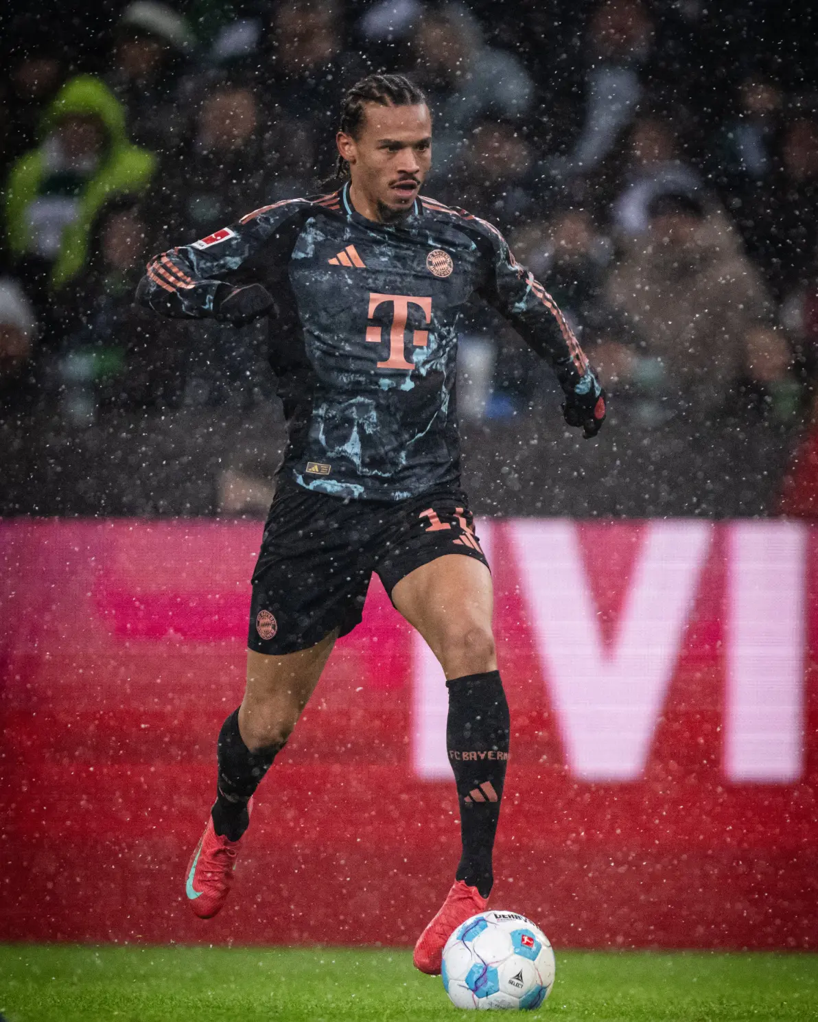 关于门兴格拉德巴赫引进新锋线强化攻击力的信息