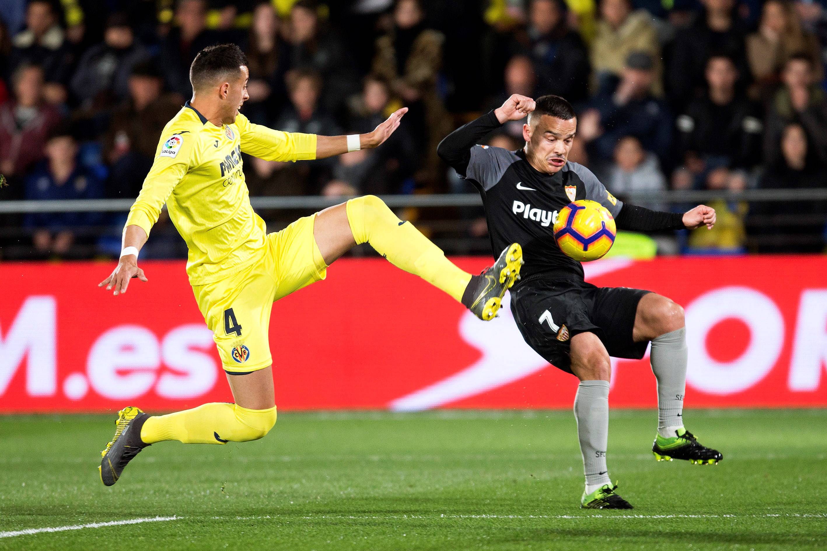 包含比利亚雷亚尔客场平局，遗憾失去胜利的词条