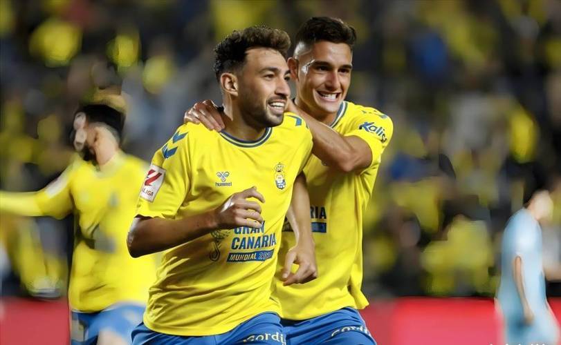 关于帕尔马主帅力挺球队表现，力争进步的信息