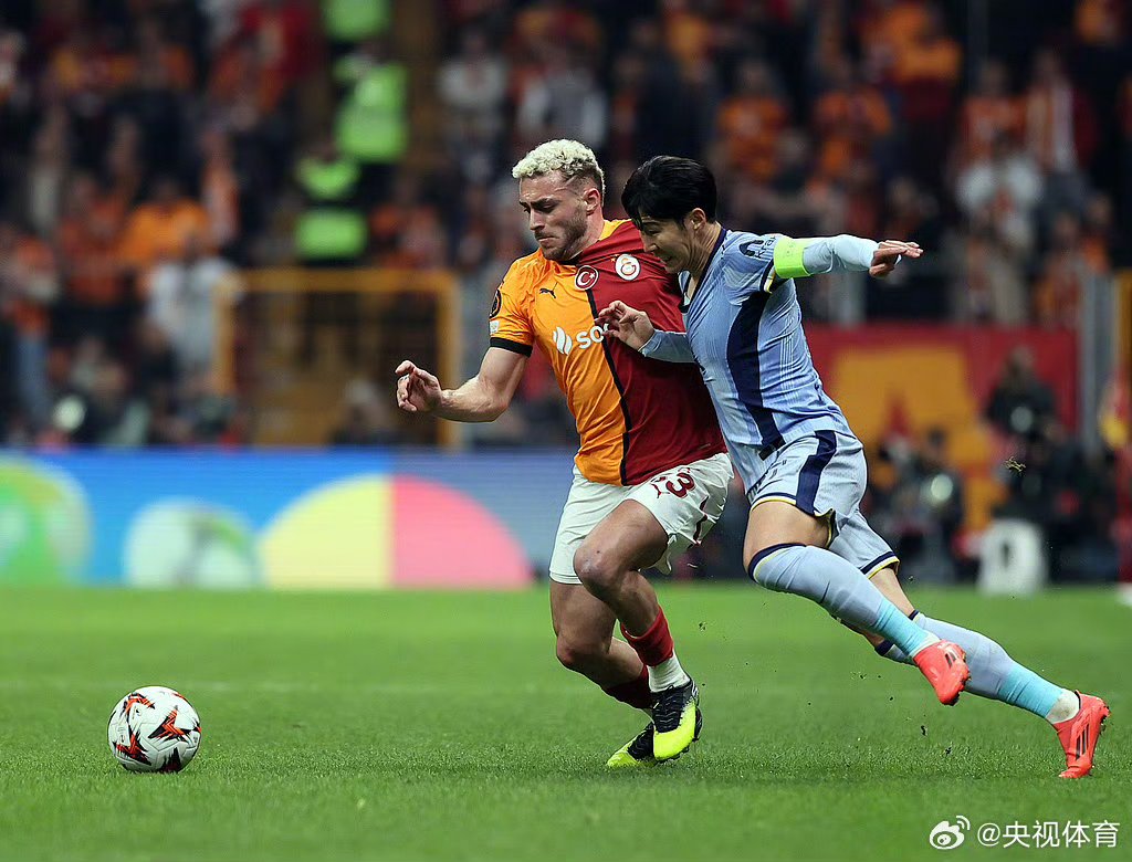 英格兰逆转巴黎，梅西惊艳四座