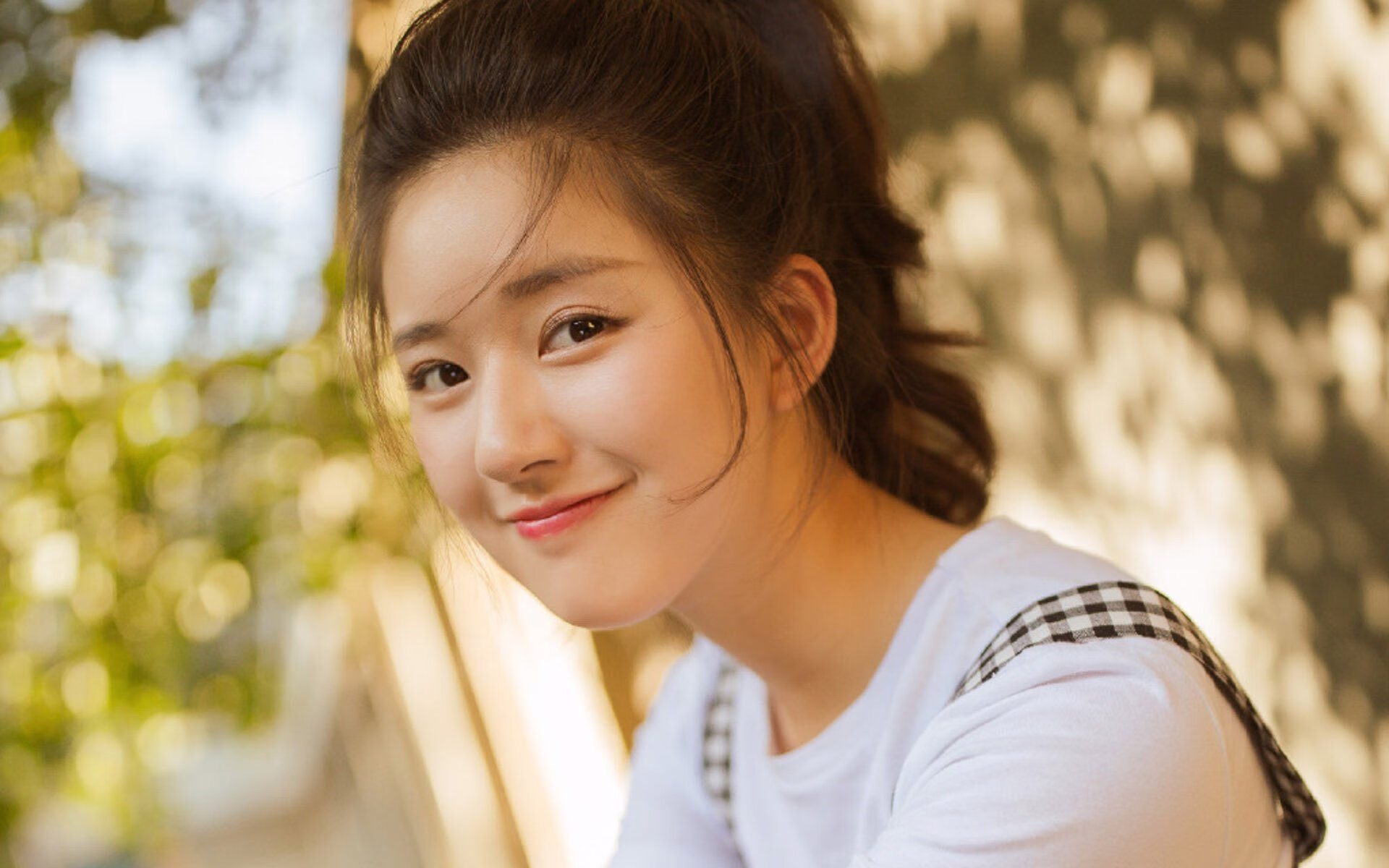 贝恩巨星风采点燃赛场，热火力克雄鹿显统治力