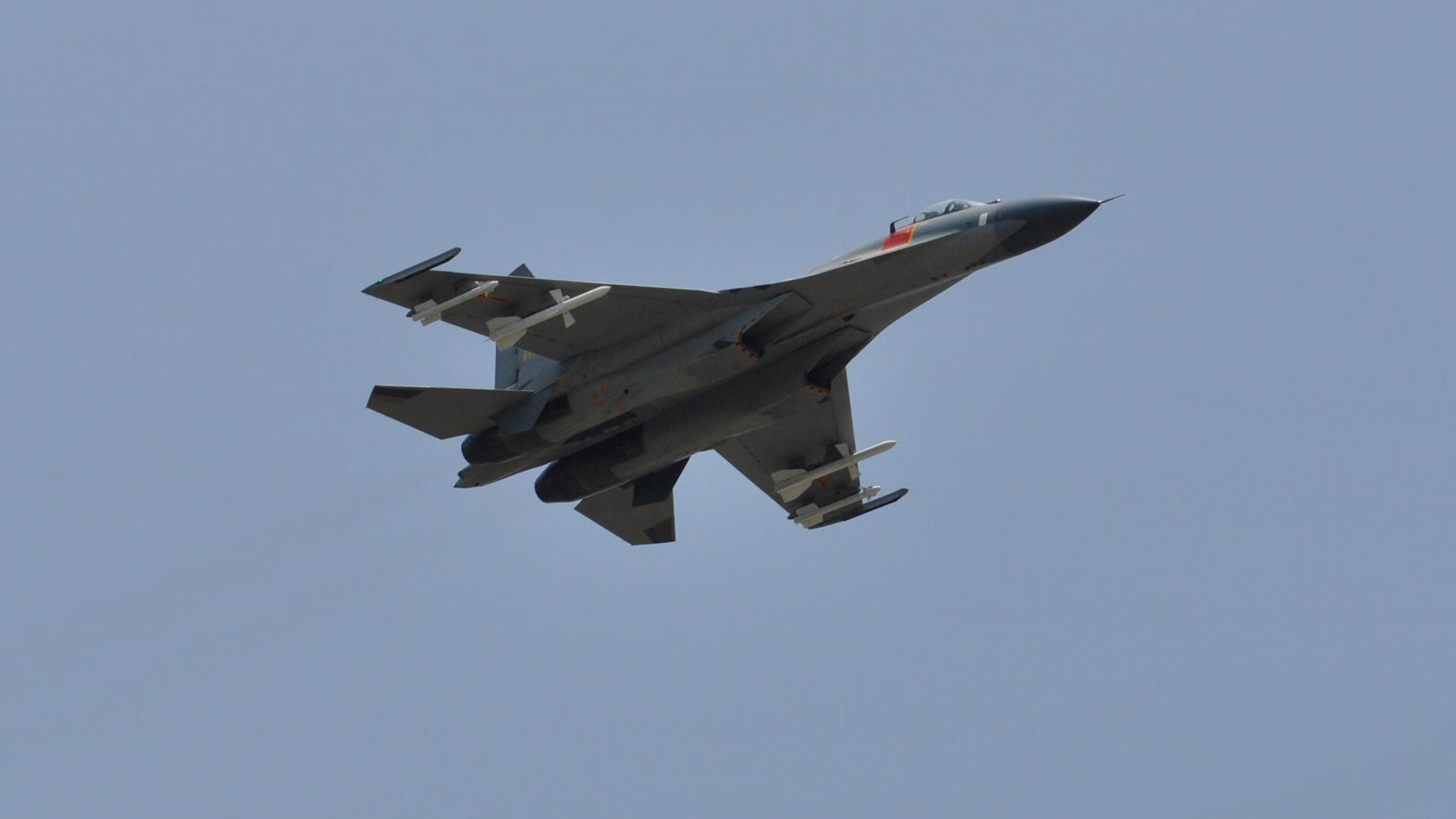 加拿大风暴席卷罗马城，佩德里魔法点亮亚平宁之夜