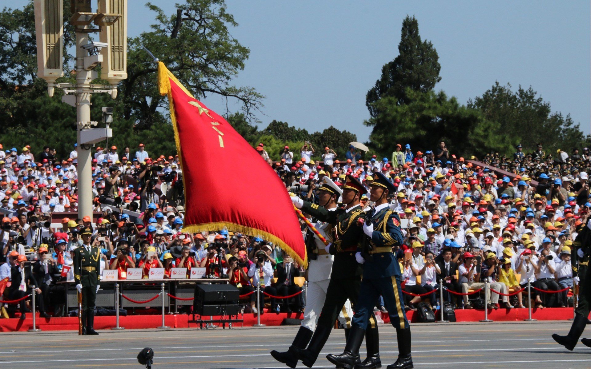 从北境飞向世界，西亚卡姆不动如山的巨星之路
